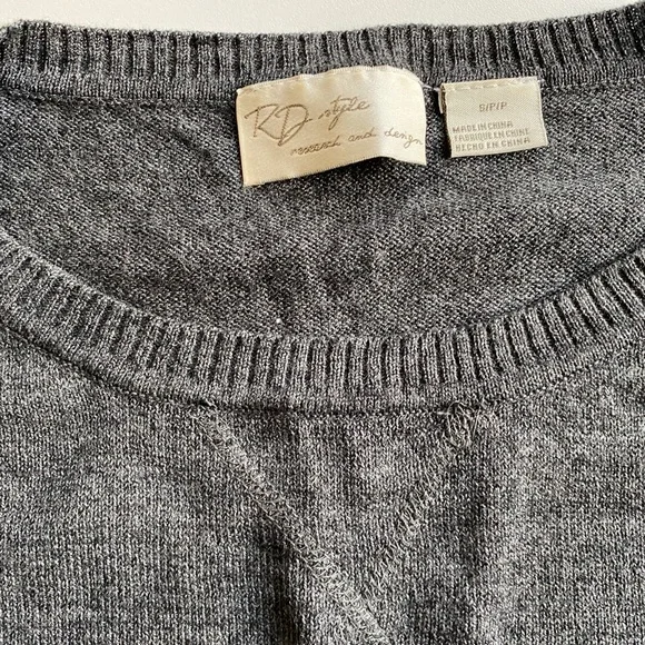 Cropped sweater - Picture 2 of 3